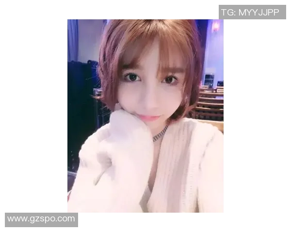 张沫凡最新真人照片曝光引发热议粉丝狂欢分享她的生活点滴与时尚风格 张沫凡最新真人照片曝光引发热议粉丝狂欢分享她的生活点滴与时尚风格