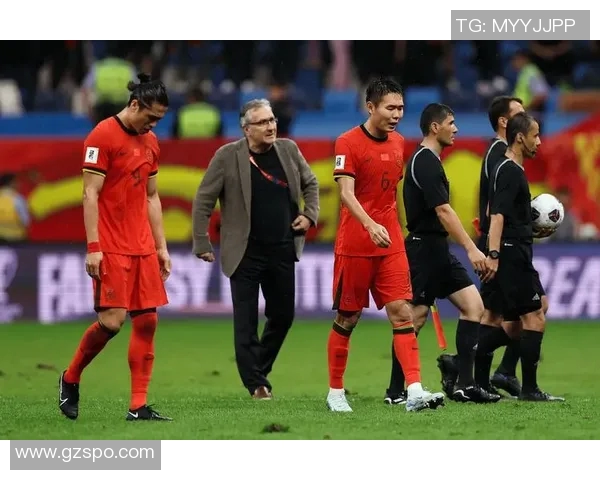 国足生死战即将来临全新战术布局引发球迷热议 国足生死战即将来临全新战术布局引发球迷热议