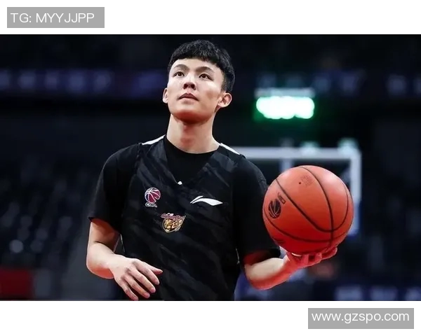 徐杰幽默回应搓澡防守称胡明轩肤色白皙是因为被我搓的