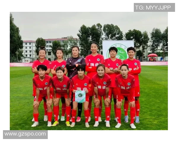 西海岸女足蓄势待发女甲联赛即将开启青春风暴